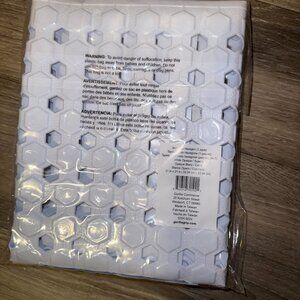 NEW 21 x 21" Square White Gorilla Grip Bath Mat